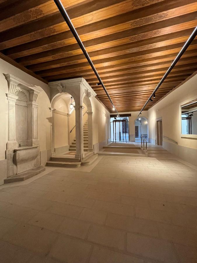Immobiliare Nk Palazzo Bonvicini Apartment Venice Luaran gambar