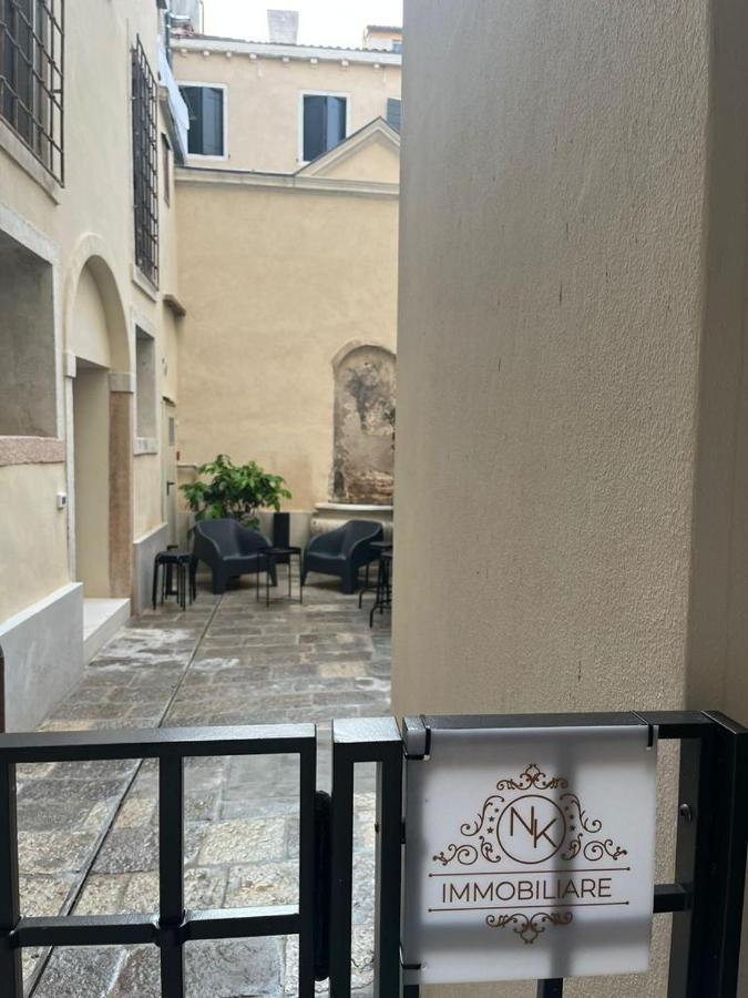 Immobiliare Nk Palazzo Bonvicini Apartment Venice Luaran gambar