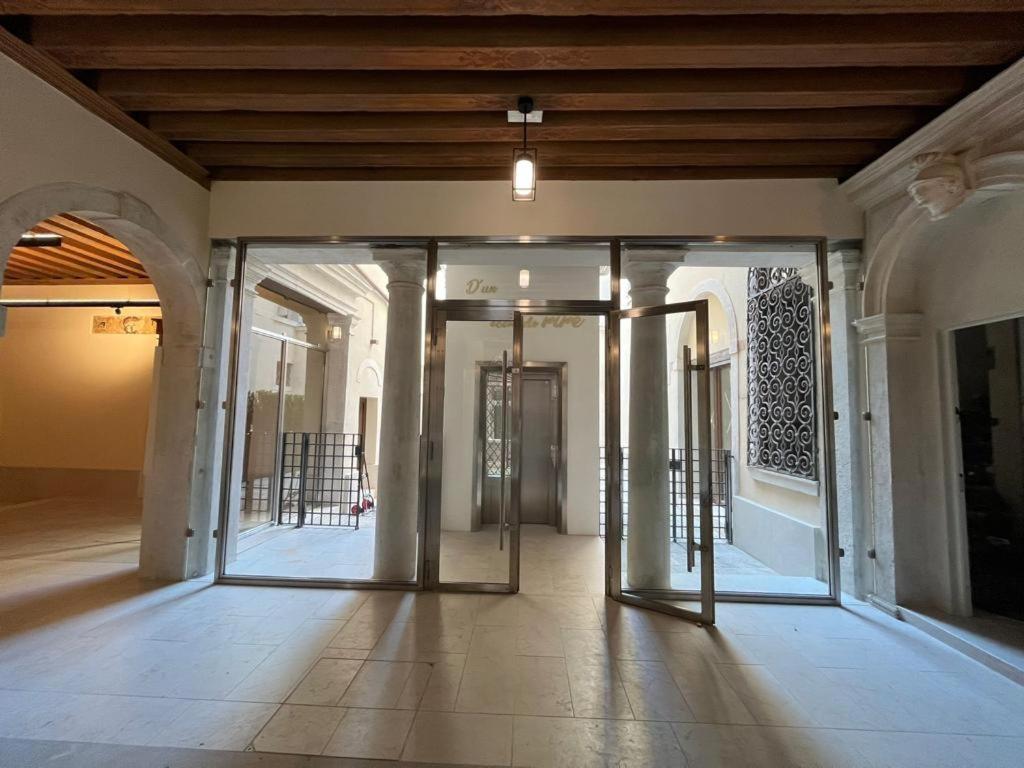 Immobiliare Nk Palazzo Bonvicini Apartment Venice Luaran gambar