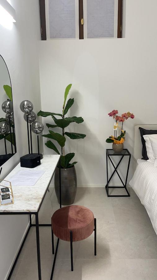 Immobiliare Nk Palazzo Bonvicini Apartment Venice Luaran gambar