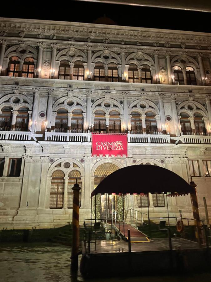 Immobiliare Nk Palazzo Bonvicini Apartment Venice Luaran gambar